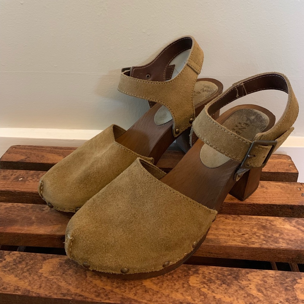 Zendra Clogs